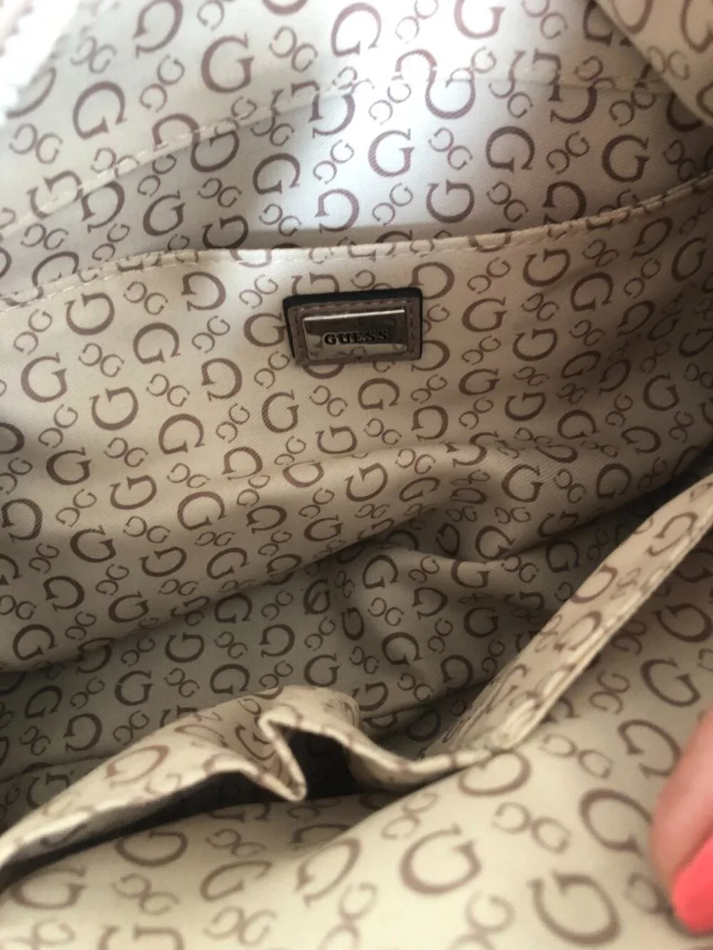 Guess light pink